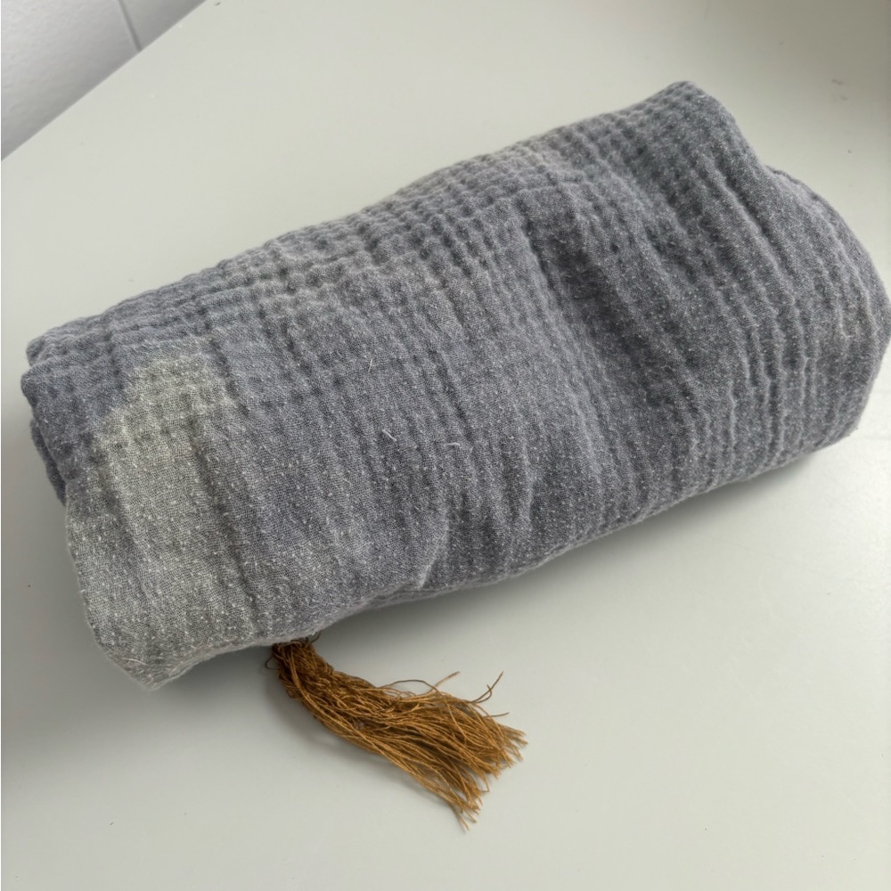 Numero 74 gauze wrap swaddle
